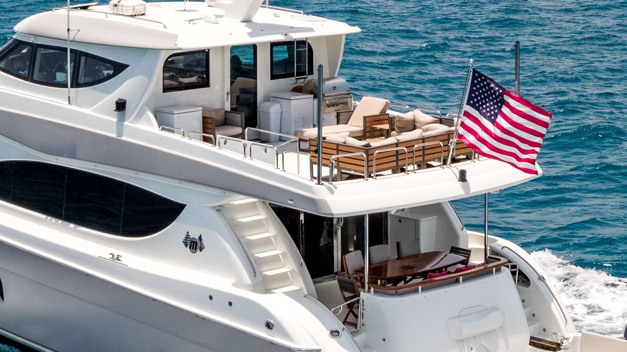 HATTERAS 85 in Caribbean — view 5