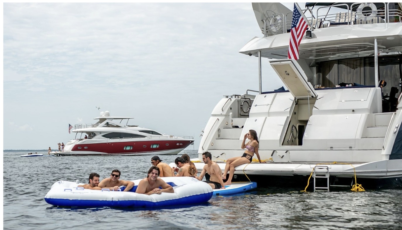 SUNSEEKER MANHATTAN 83 in East Coast United States — view 5