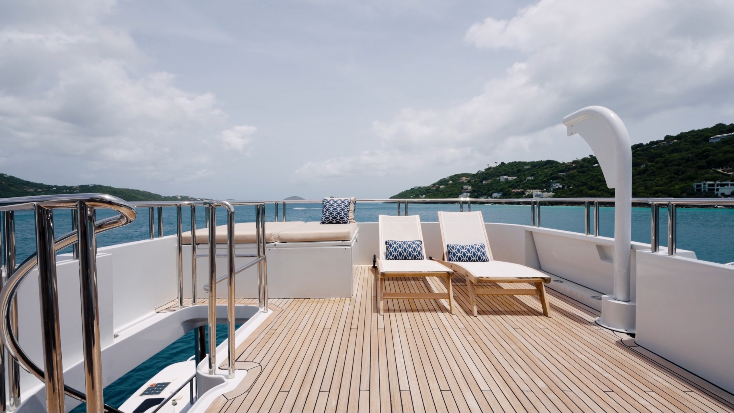 ARES MARINE 141 in Caribbean — view 6