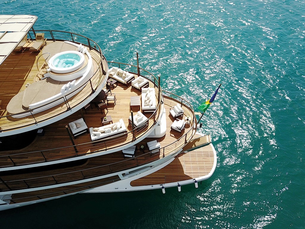 VAN DER WERF 286 in Caribbean — view 4