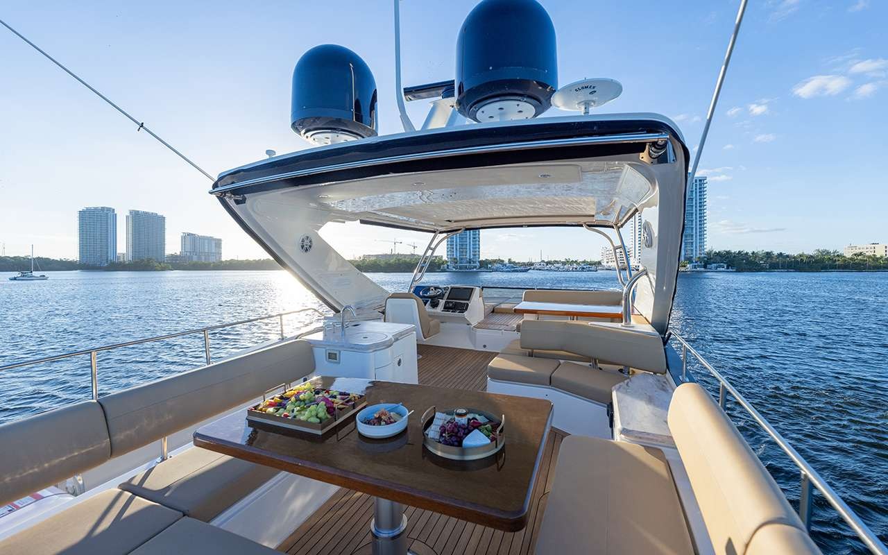 SEA RAY 65 in Caribbean — view 6