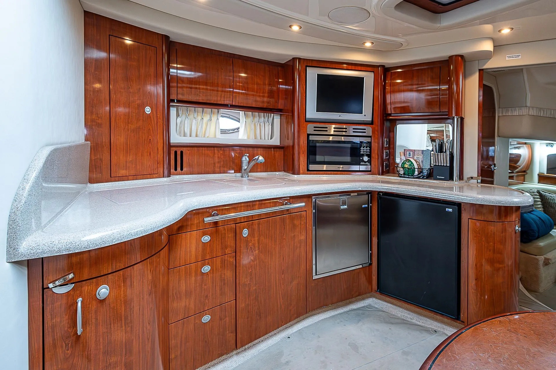 SEA RAY 46 in East Coast United States — view 6
