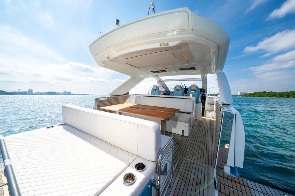 JEANNEAU 43 13.11m Jeanneau luxury charter yacht in East Coast United States