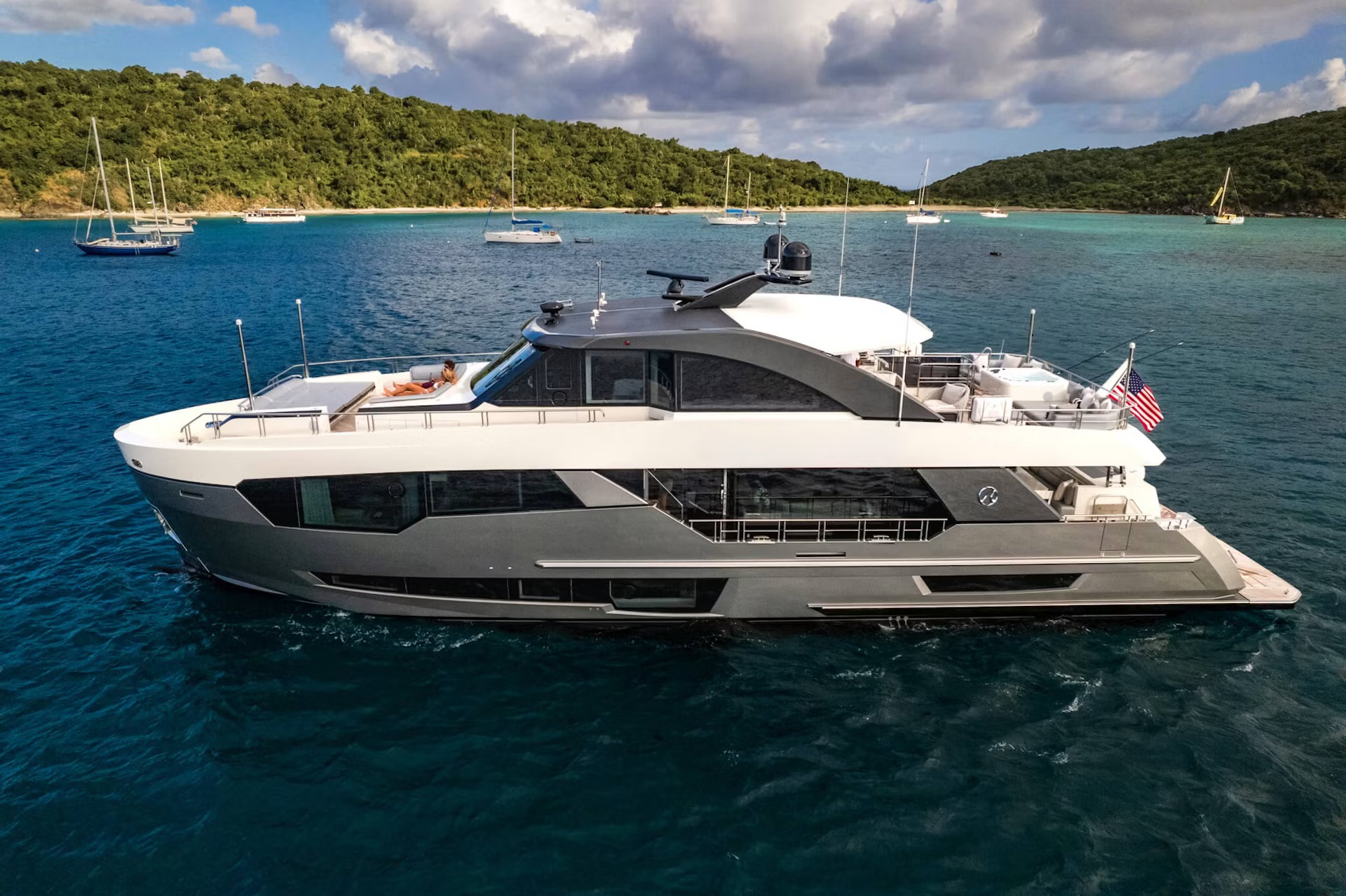 OCEAN ALEXANDER 90 — Ocean Alexander Motor Yacht, 27.43m, charter in East Coast United States
