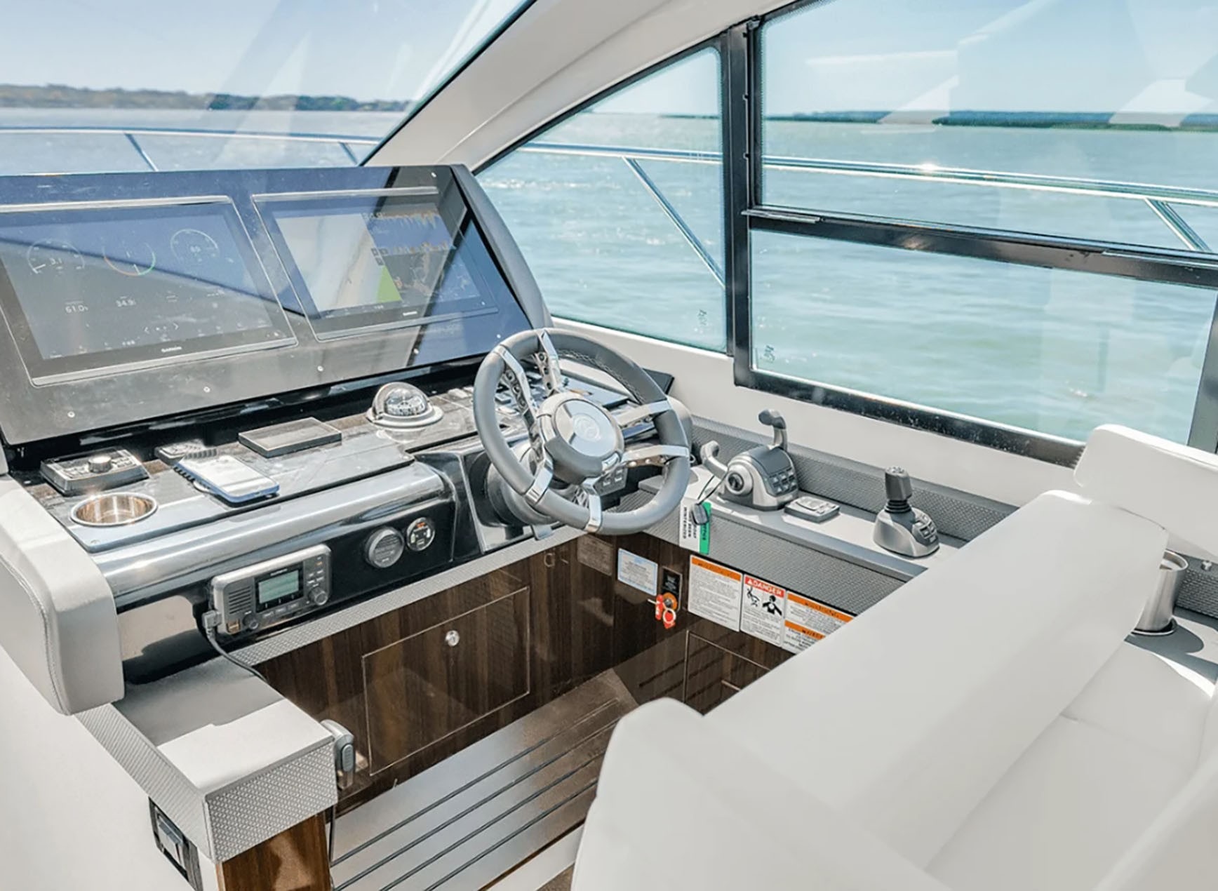 CRUISERS CANTIUS 52 in East Coast United States — view 5