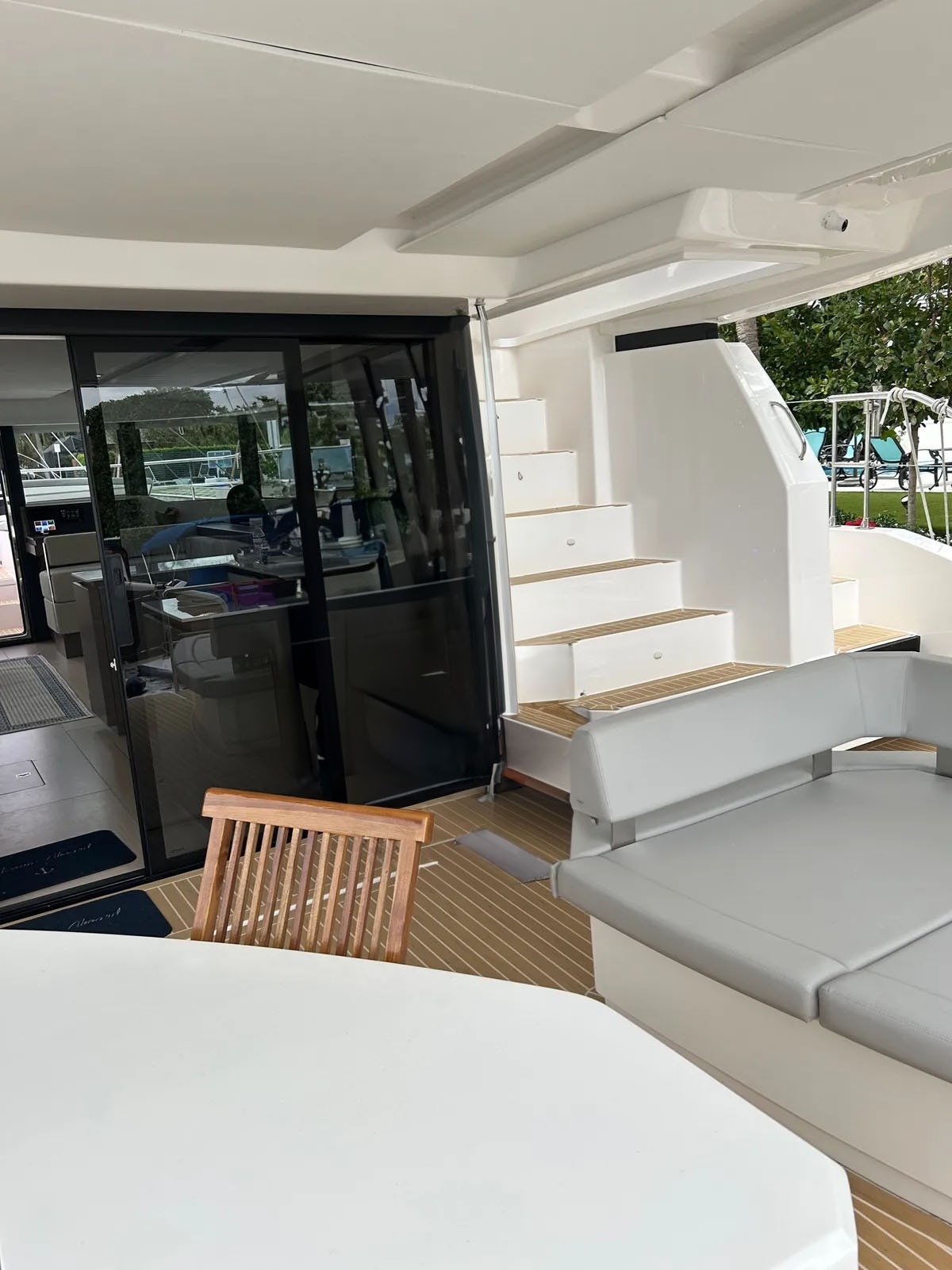 LEOPARD 53 in East Coast United States — view 8
