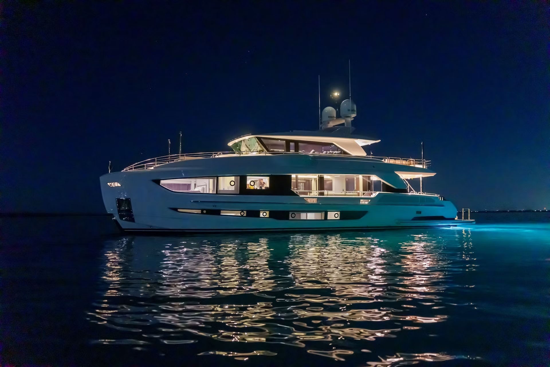 HORIZON 90 in Caribbean — view 2