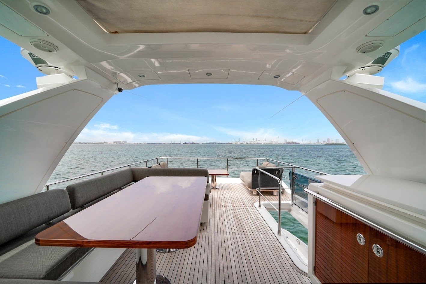 AZIMUT 68 in East Coast United States — view 12