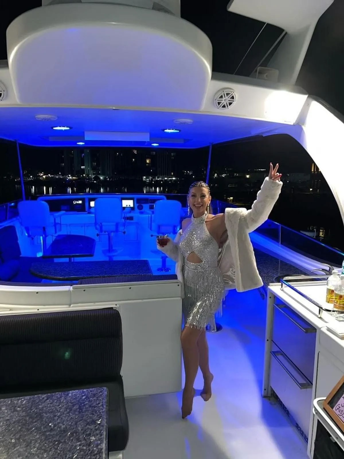 LAZZARA SKY LOUNGE 80 in East Coast United States — view 5