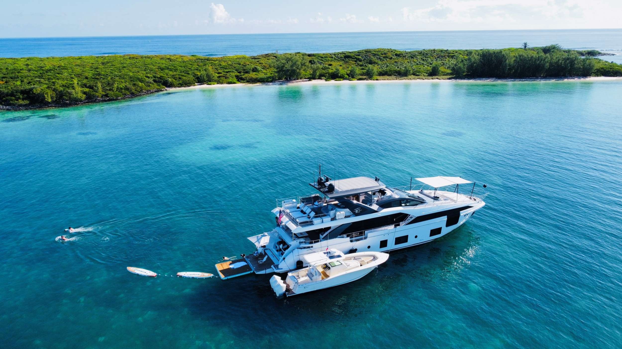 AZIMUT 88 in Caribbean — view 2