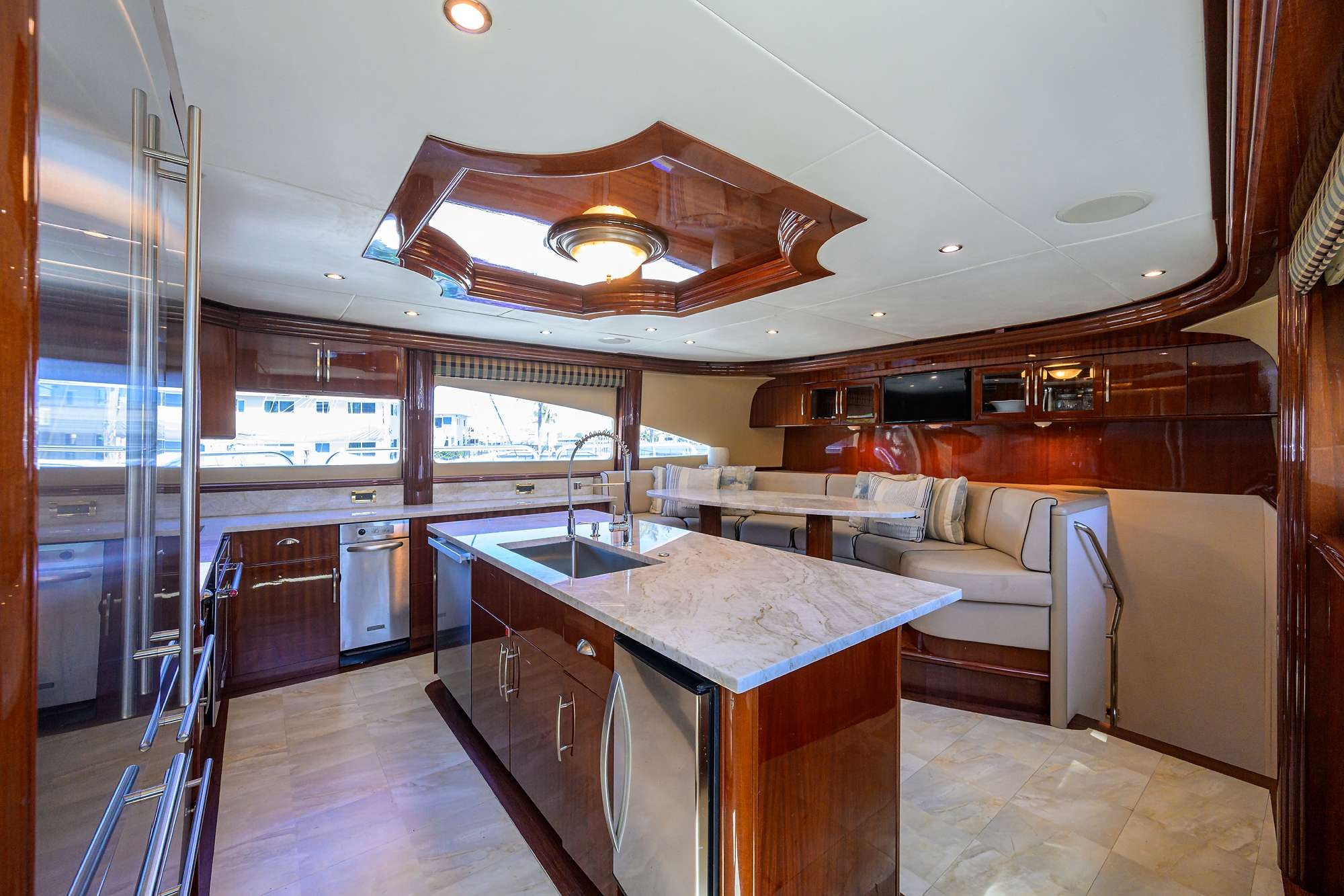 LAZZARA 116 in East Coast United States — view 8