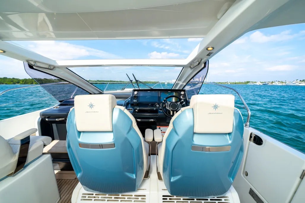 JEANNEAU 43 in East Coast United States — view 6