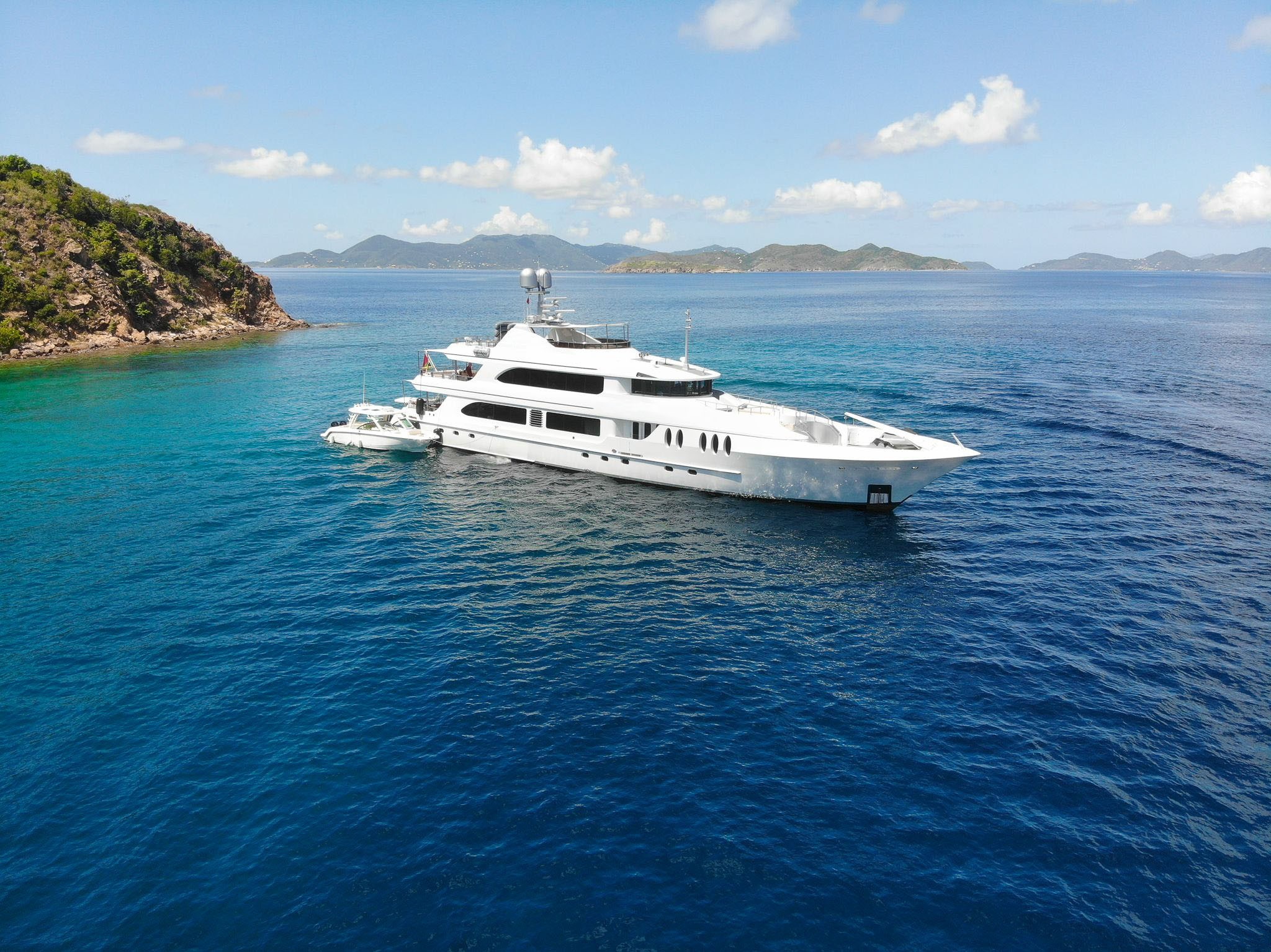 ARES MARINE 141 in Caribbean — view 5