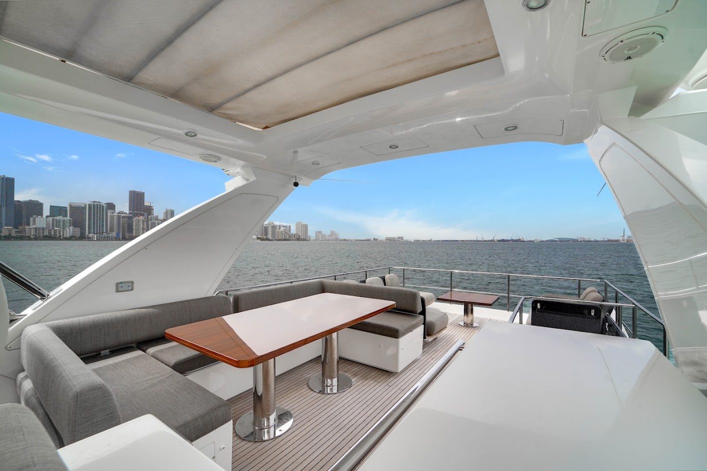 AZIMUT 68 in East Coast United States — view 11
