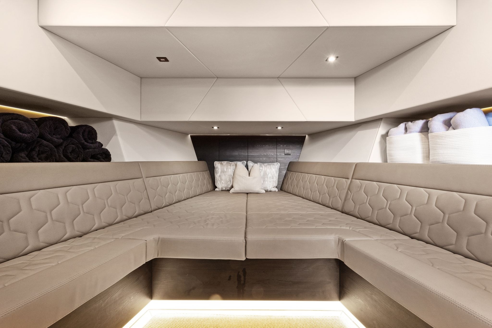 VANQUISH 58 in East Coast United States — view 5