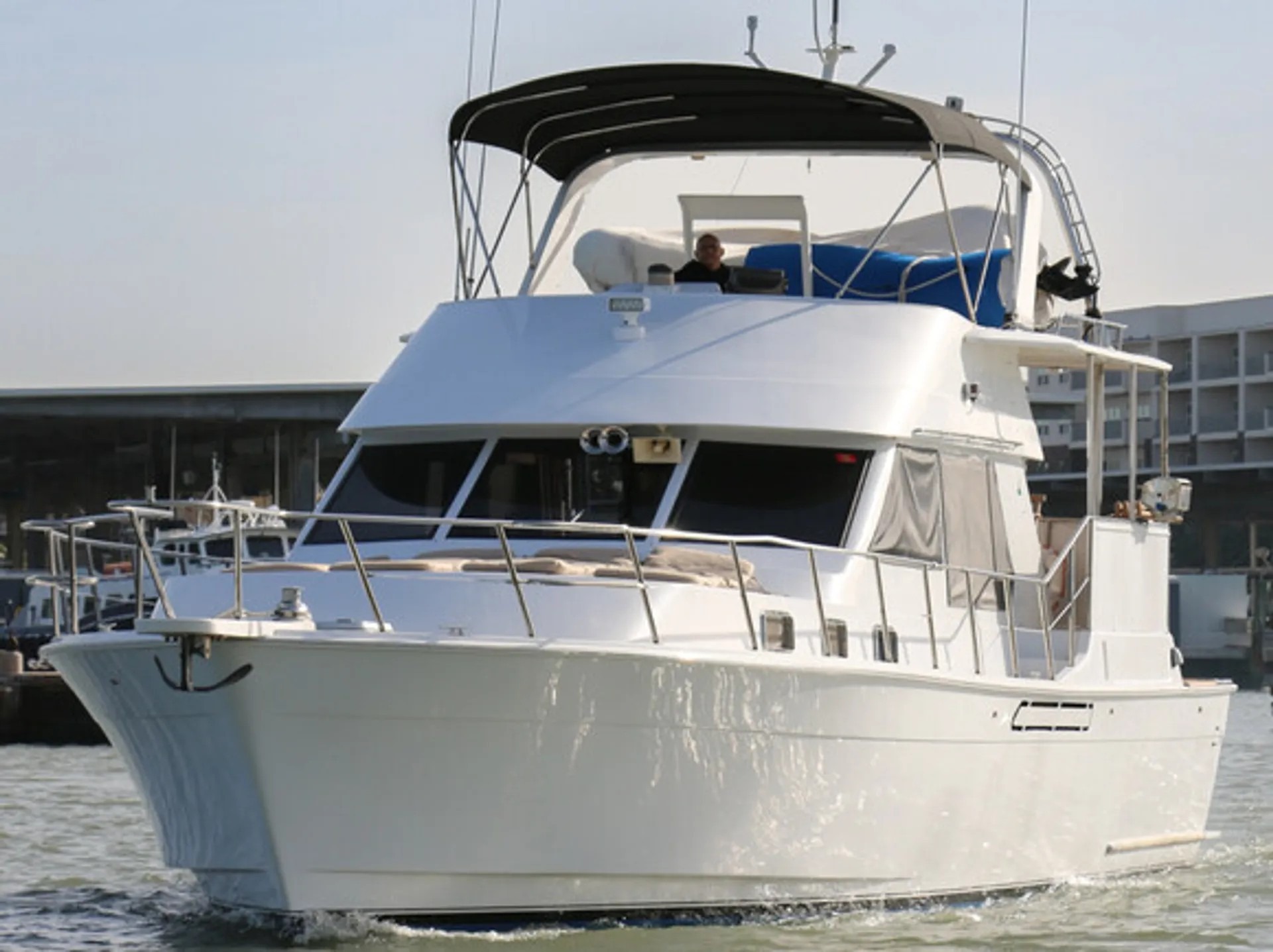 CLASSIC MOTOR YACHT 60 18.29m Classic Motor Yacht luxury charter yacht in East Coast United States