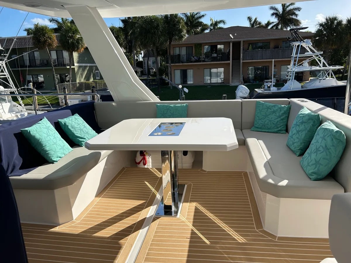 LEOPARD 53 in East Coast United States — view 5