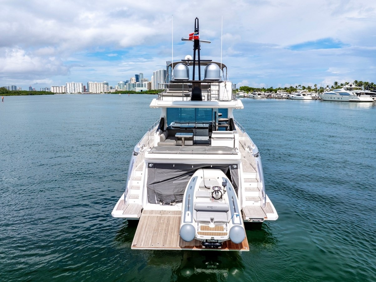 AZIMUT S7 72 in East Coast United States — view 5