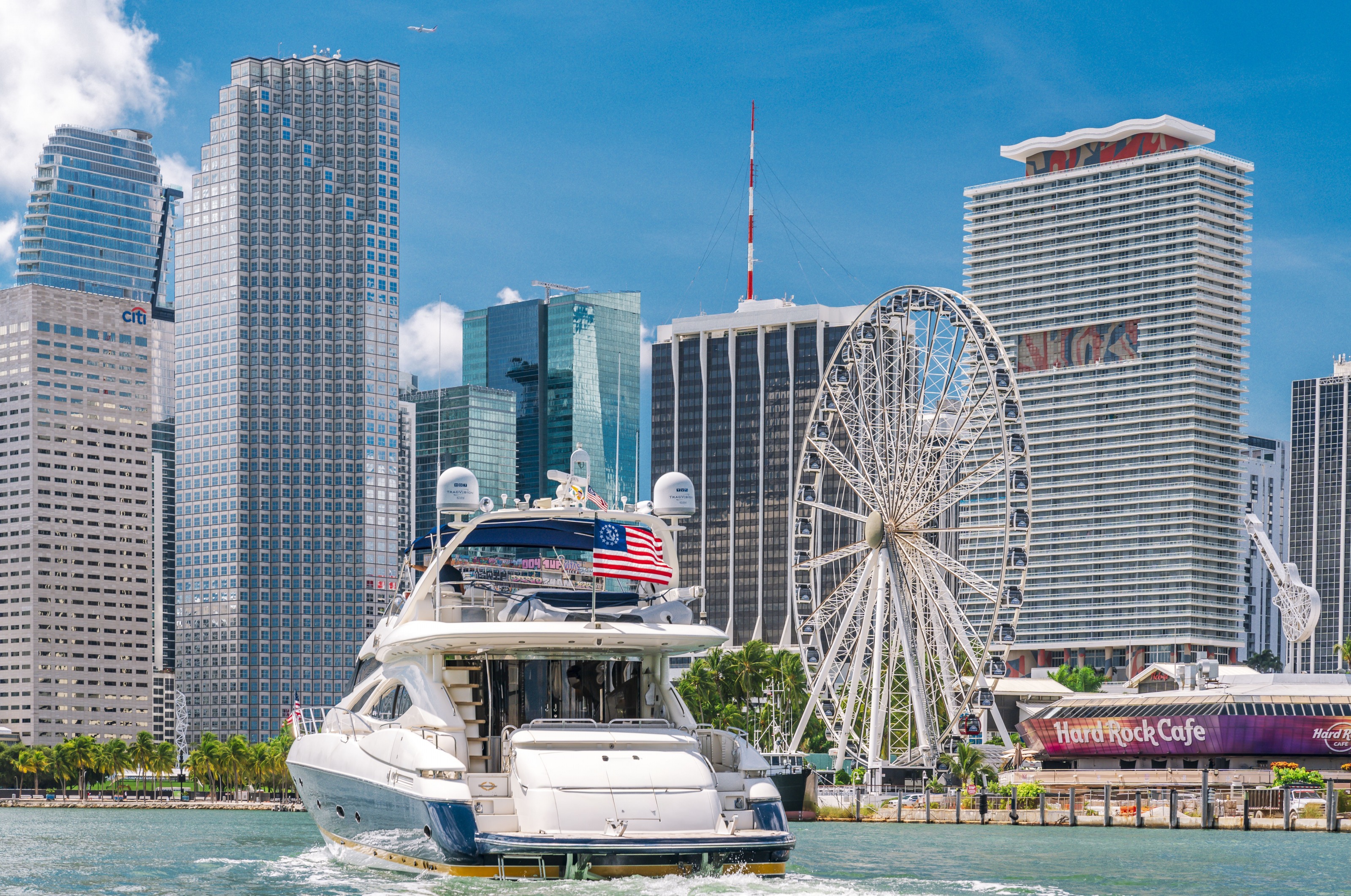 SUNSEEKER 88 in East Coast United States — view 7