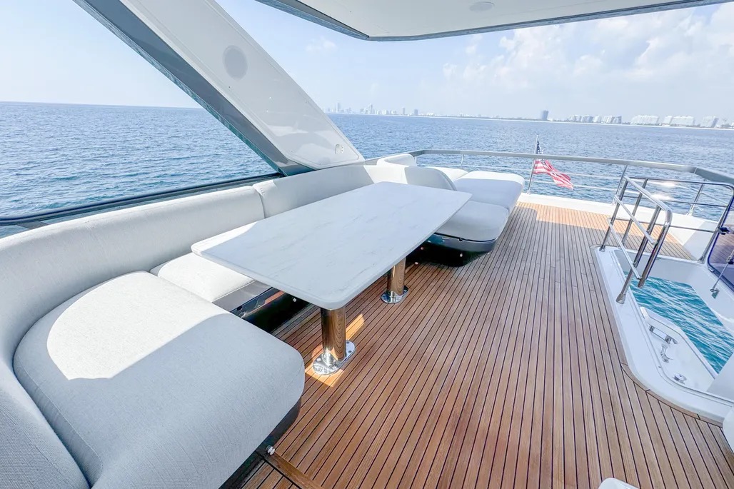AZIMUT 70 in East Coast United States — view 5