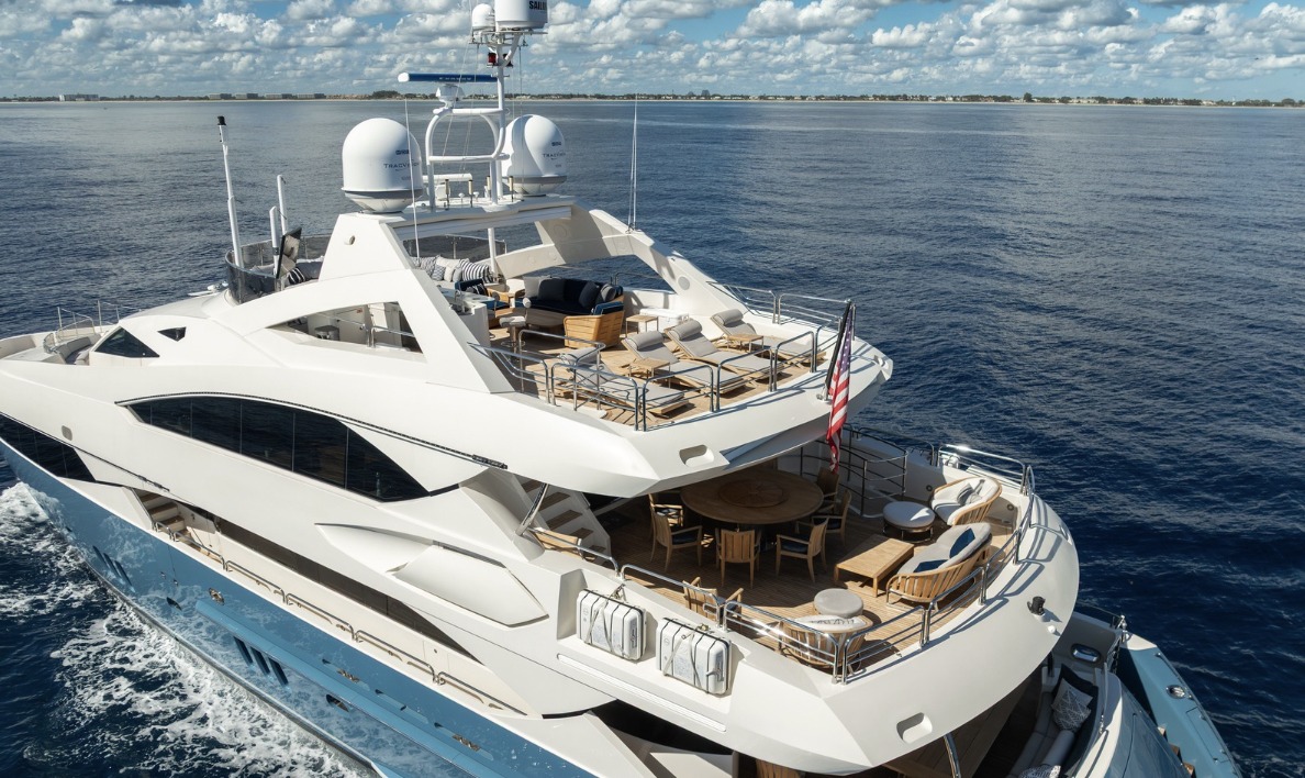 SUNSEEKER 130 in East Coast United States — view 4