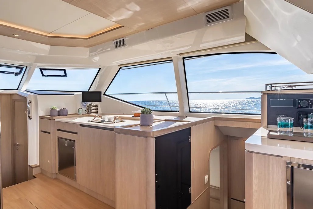 AQUILA 44 in East Coast United States — view 8