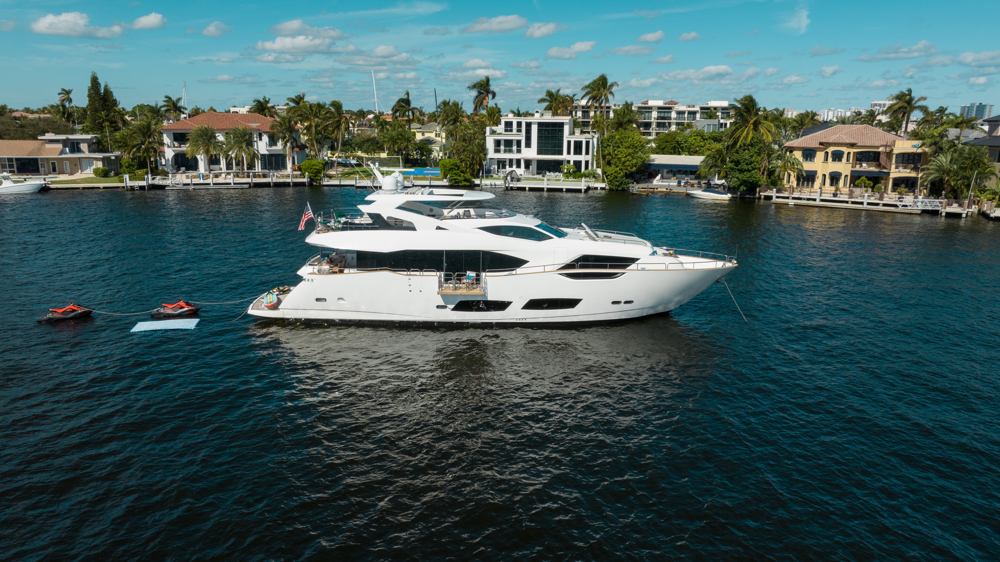 SUNSEEKER 95 in East Coast United States — view 2