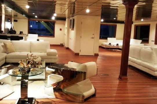PARTY BOAT 120 in East Coast United States — view 3