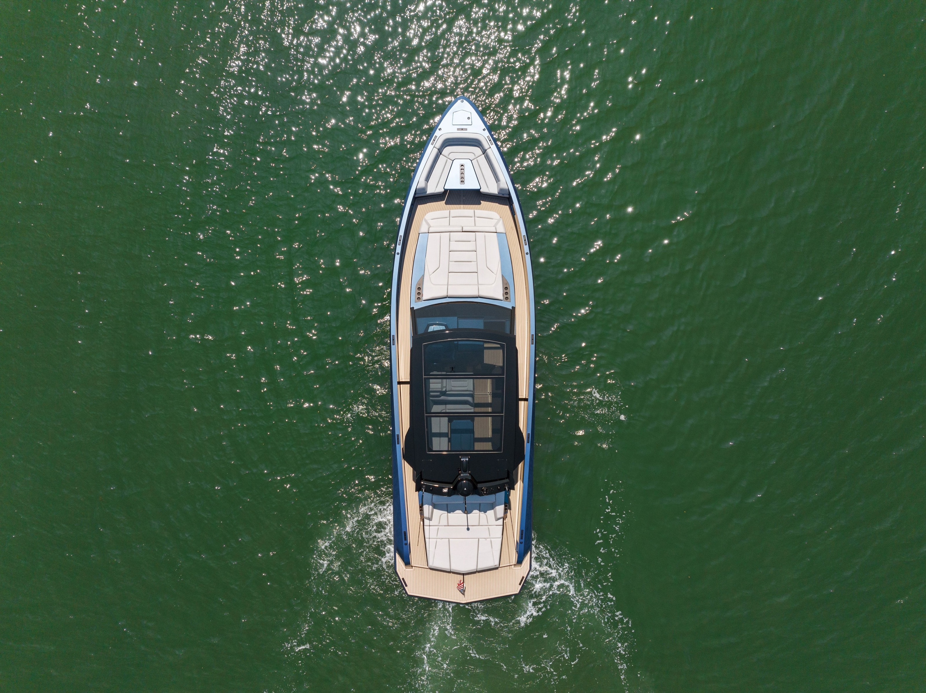 VANQUISH 52 in East Coast United States — view 7