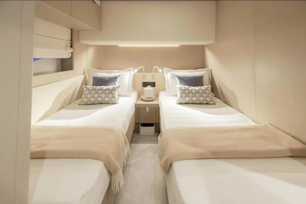 AZIMUT 70 in East Coast United States — view 18