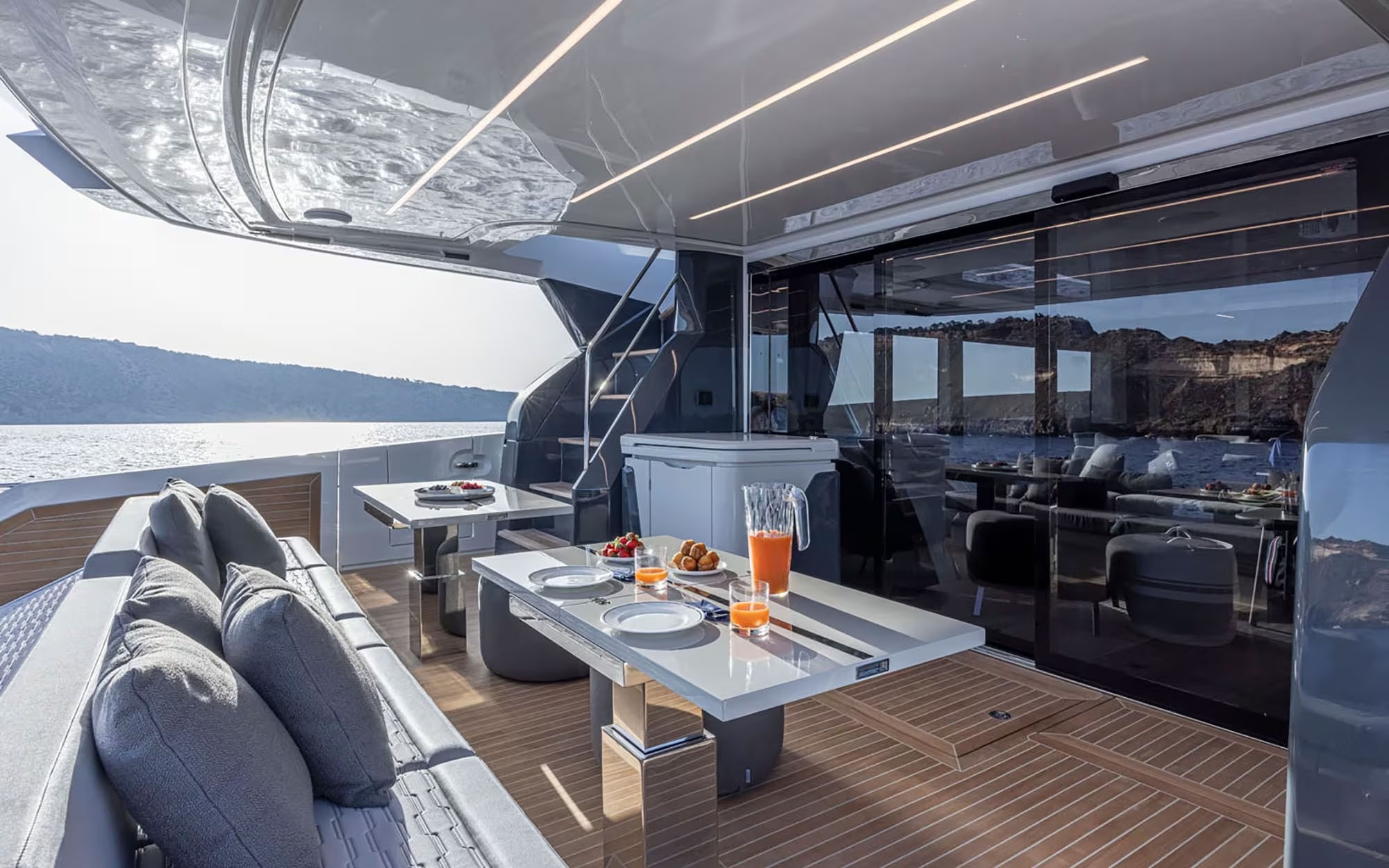 PEARL 83 in Caribbean — view 3