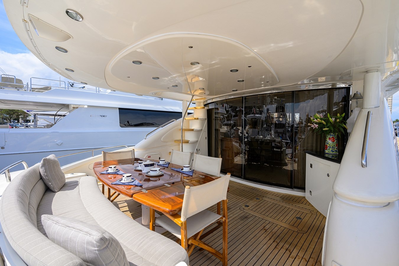 SUNSEEKER 88 in East Coast United States — view 3