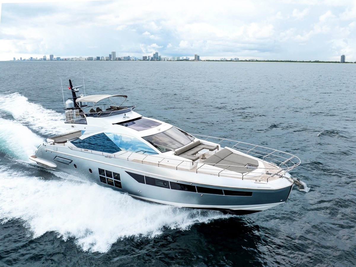AZIMUT S7 72 21.95m Azimut S7 luxury charter yacht in East Coast United States
