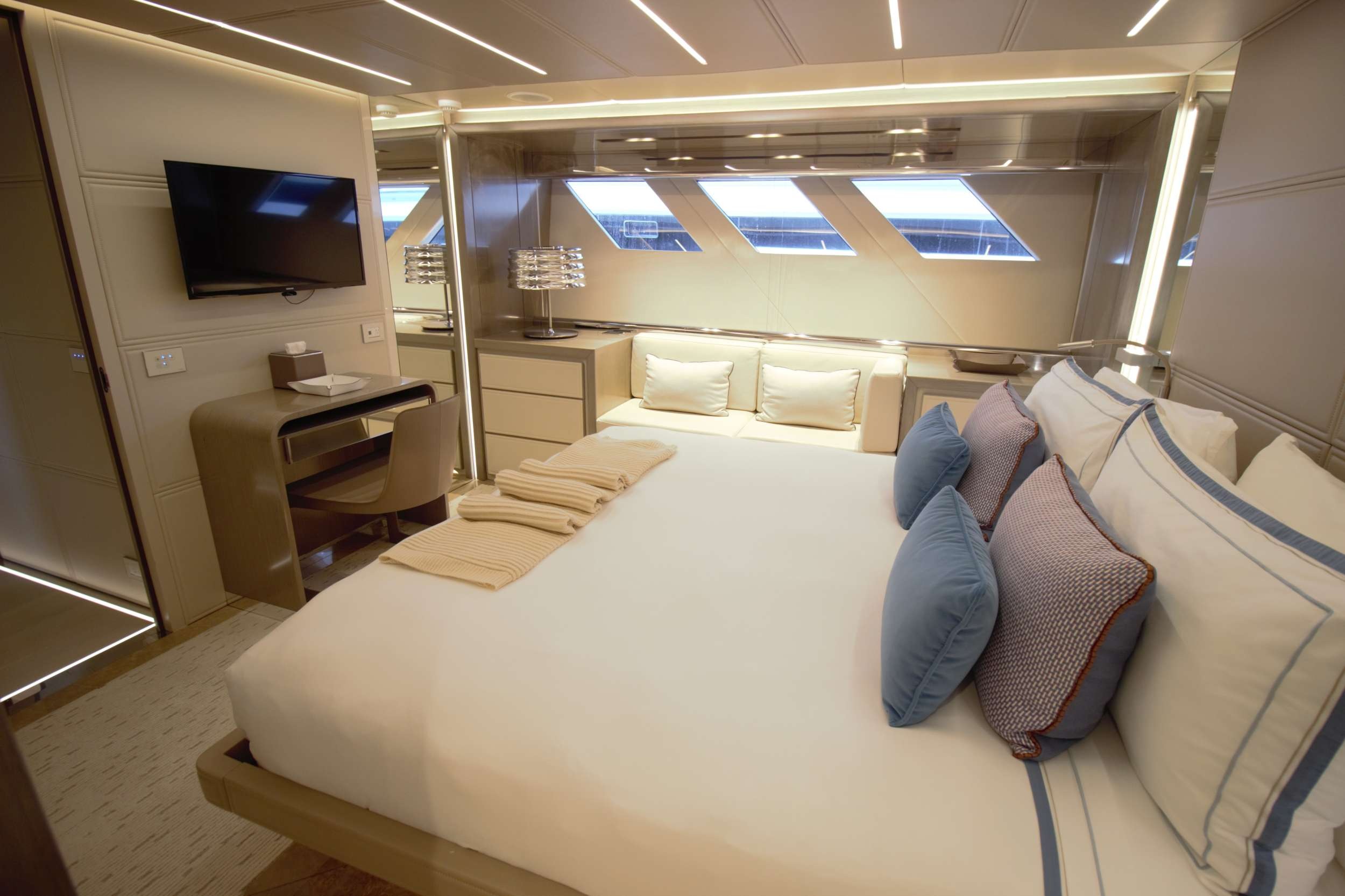 DREAMLINE 87 in Caribbean — view 5