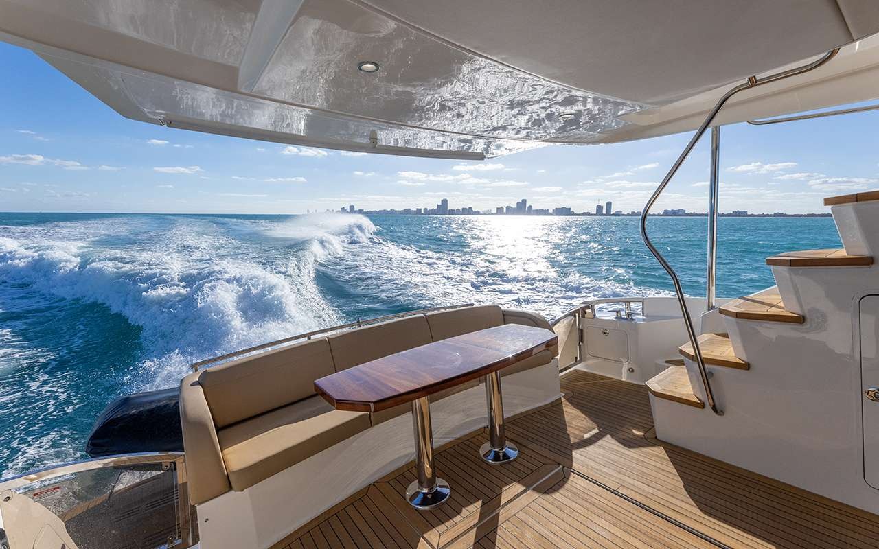 SEA RAY 65 in Caribbean — view 7