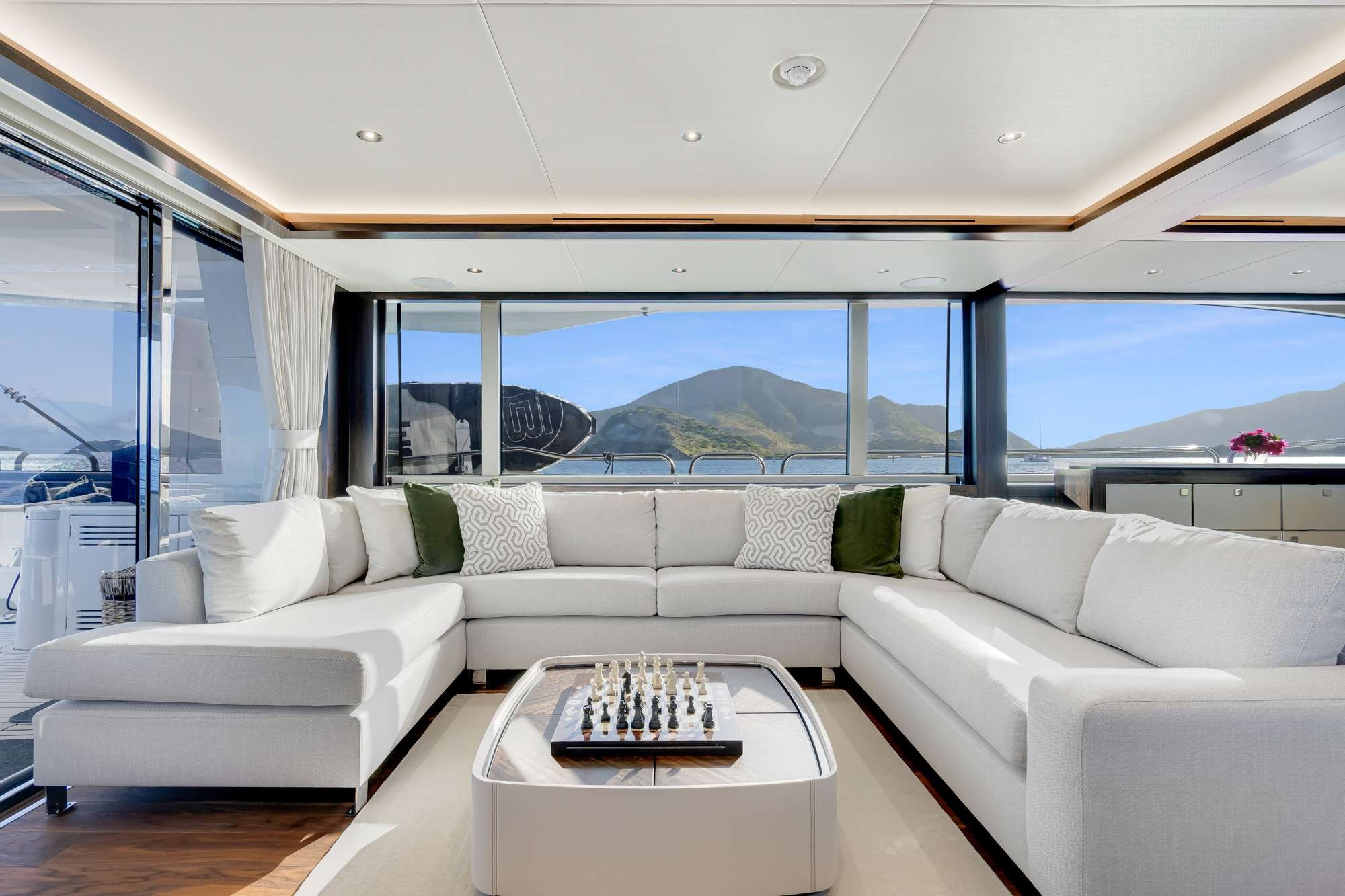 SUNSEEKER 95 in Caribbean — view 8
