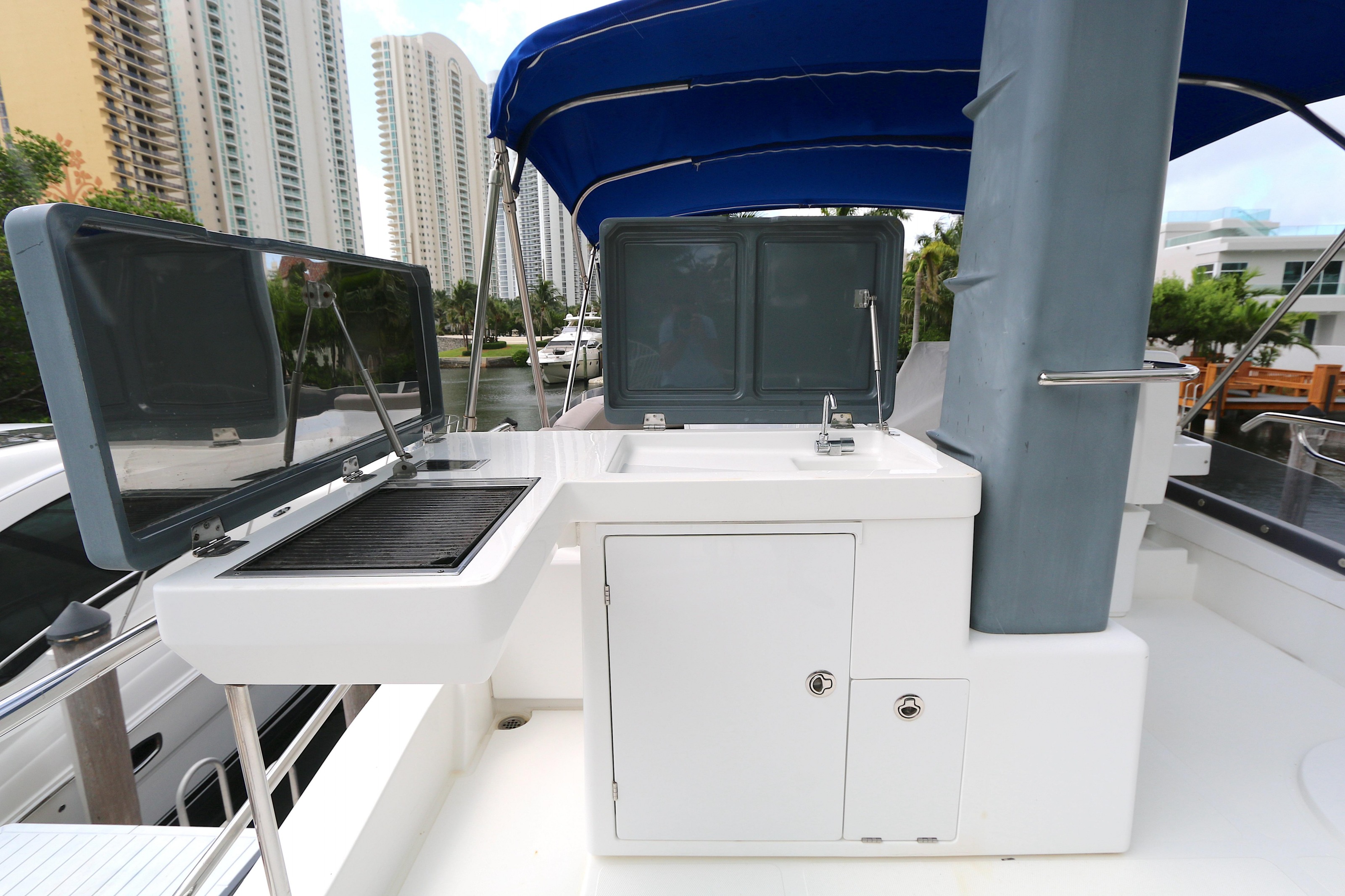AZIMUT MAGELLANO 45 in East Coast United States — view 6