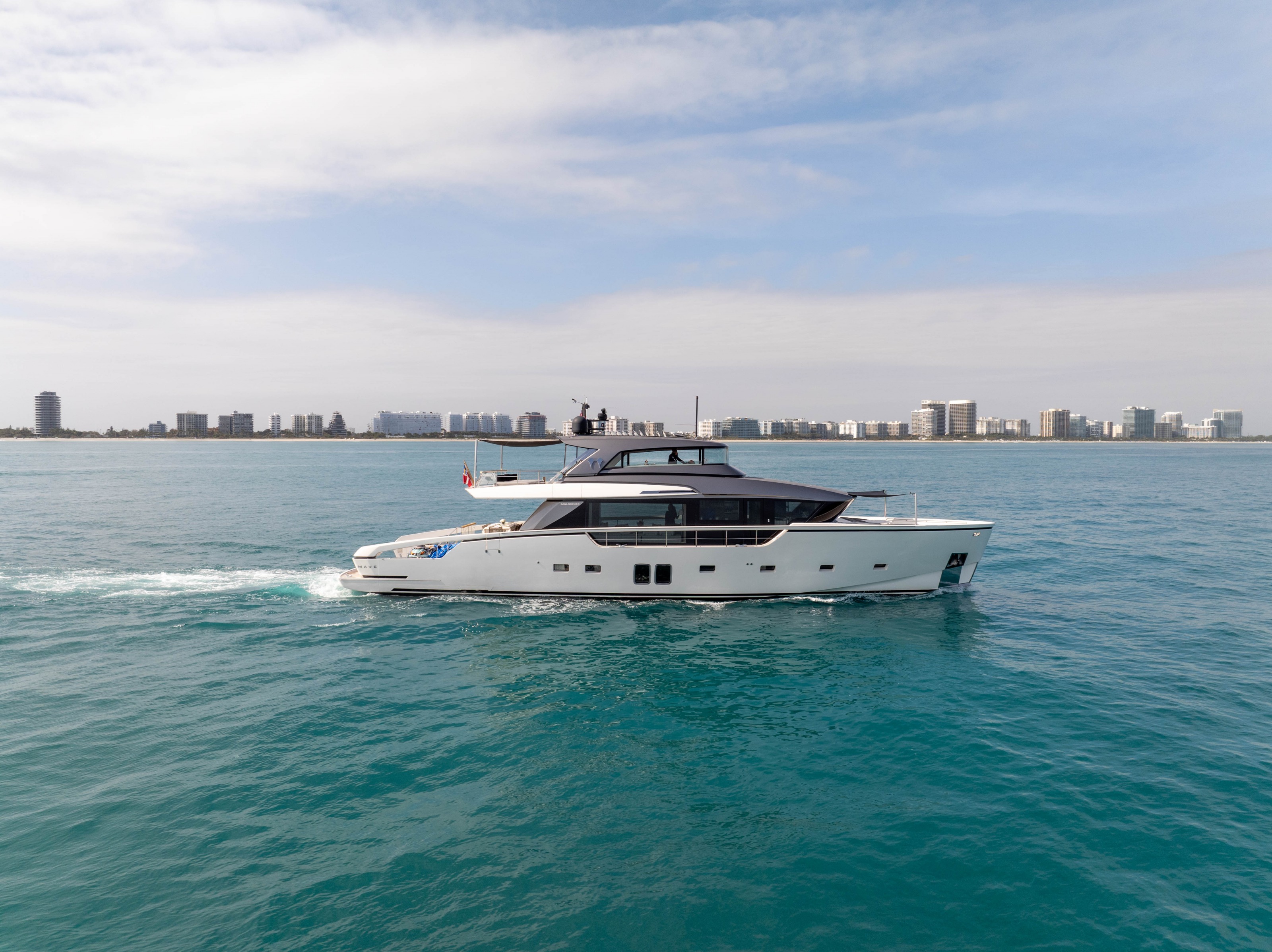 SAN LORENZO 88 in Caribbean — view 2