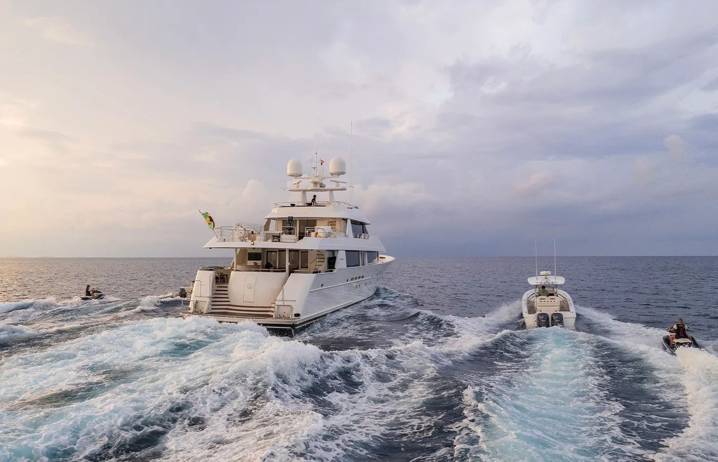 WESPORT 130 in Caribbean — view 8