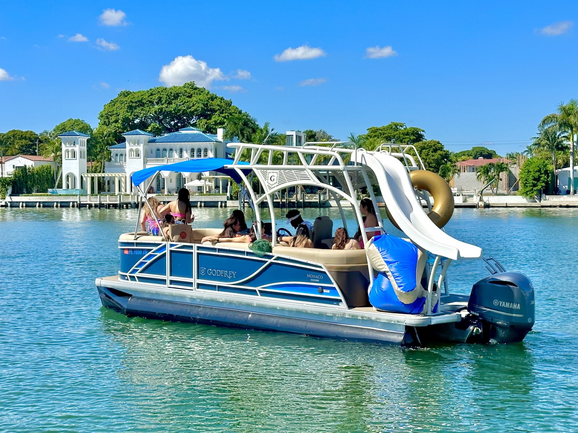 PONTOON 25