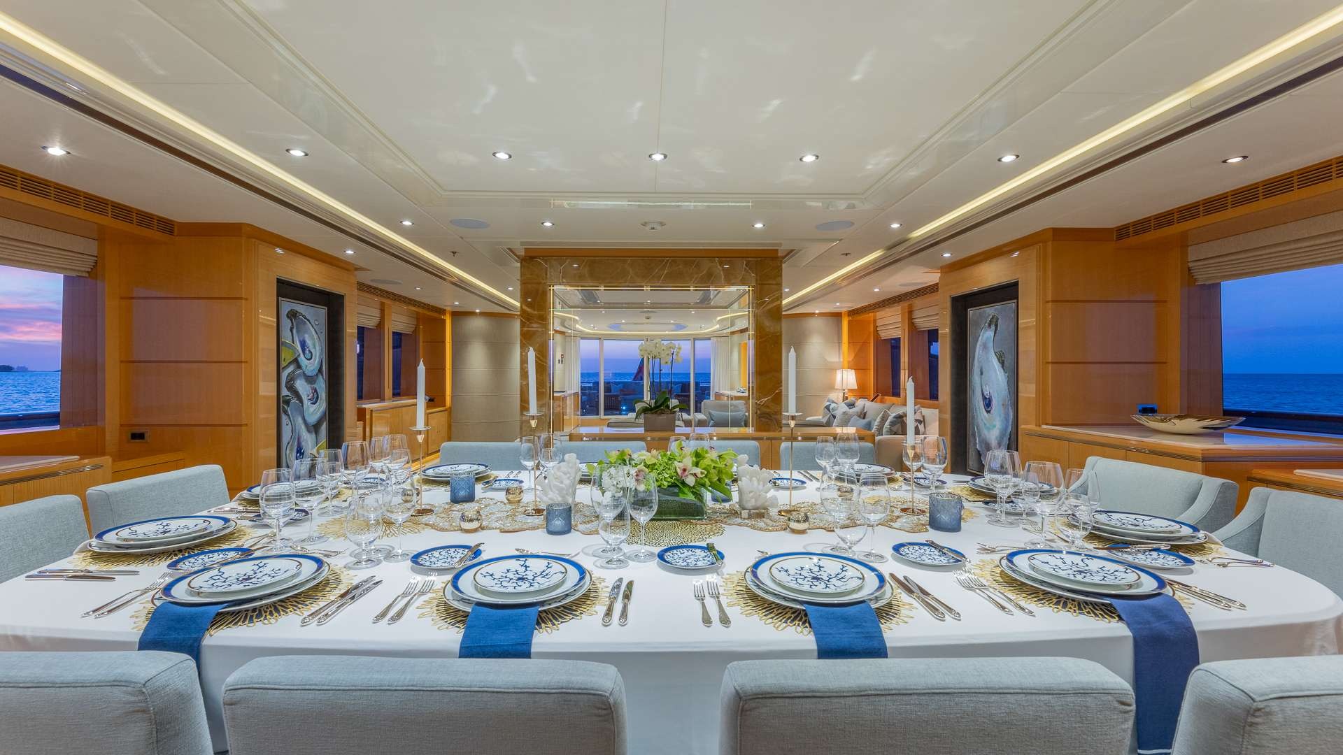 HEESEN 180 in Caribbean — view 8