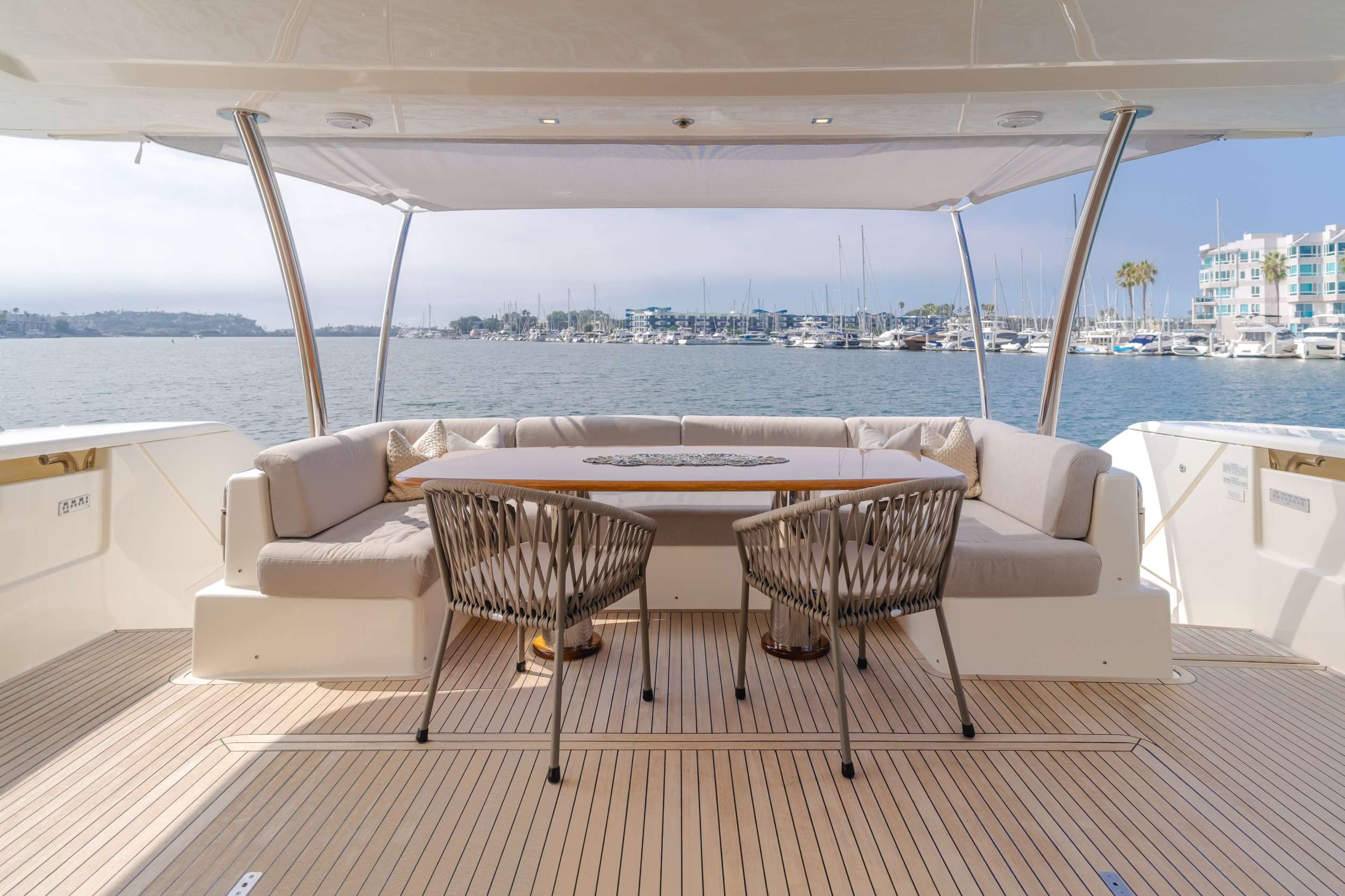 FERRETTI 96 in East Coast United States — view 4