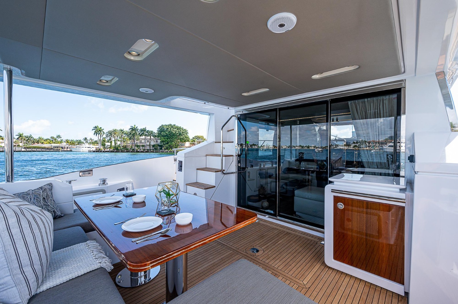 BIMINI ONE DAY ISLAND SPECIAL ON OUR 66FT AZIMUT MOTORYACHT 66 in East Coast United States — view 5