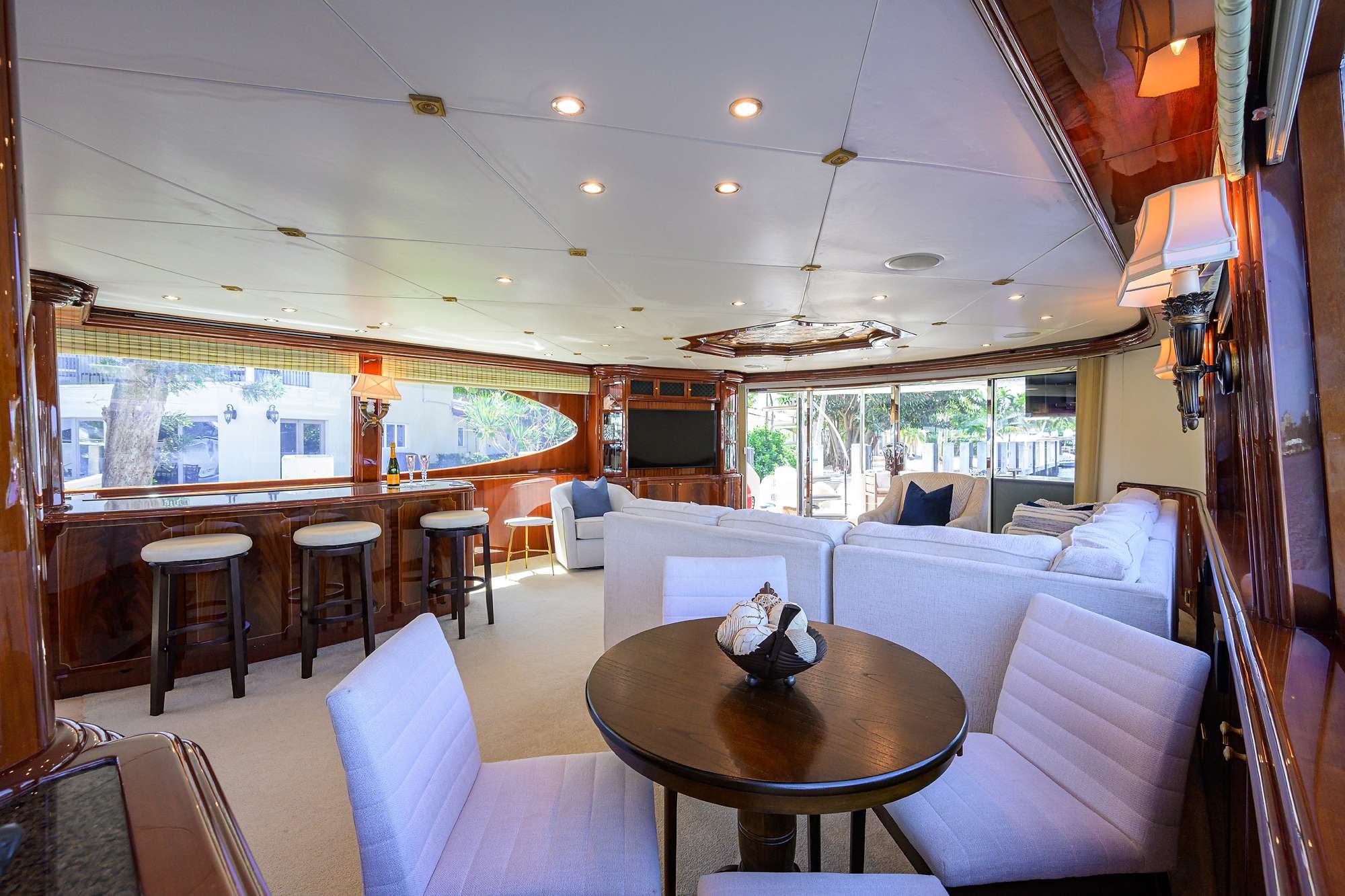 LAZZARA 116 in East Coast United States — view 7