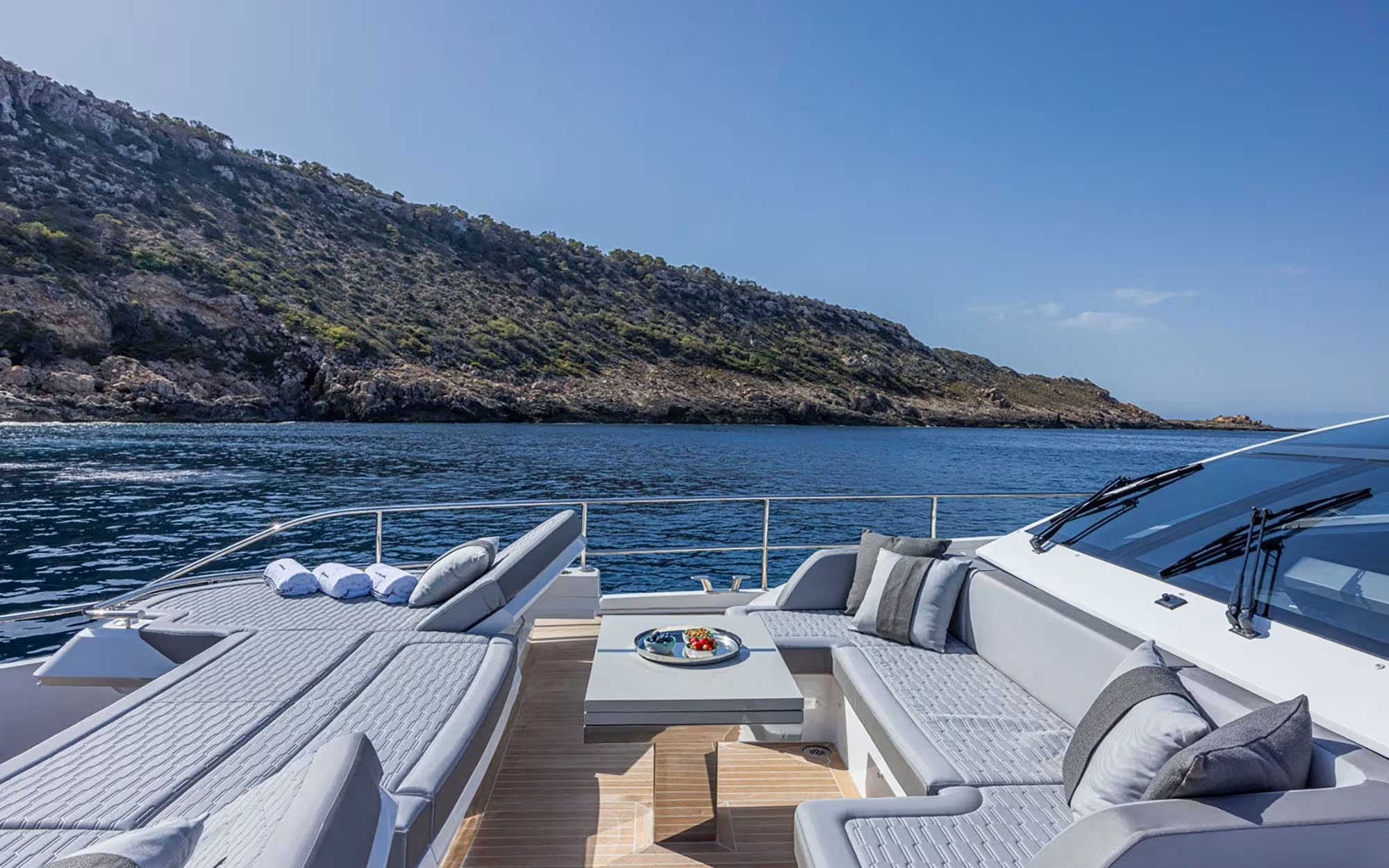 PEARL 83 in Caribbean — view 6