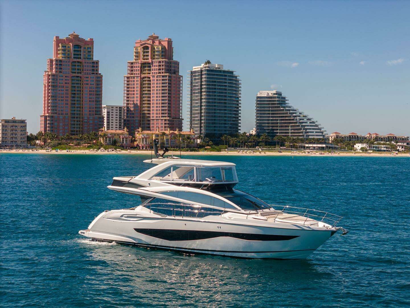PEARL 62 — Pearl Yachts Motor Yacht, 18.9m, charter in East Coast United States