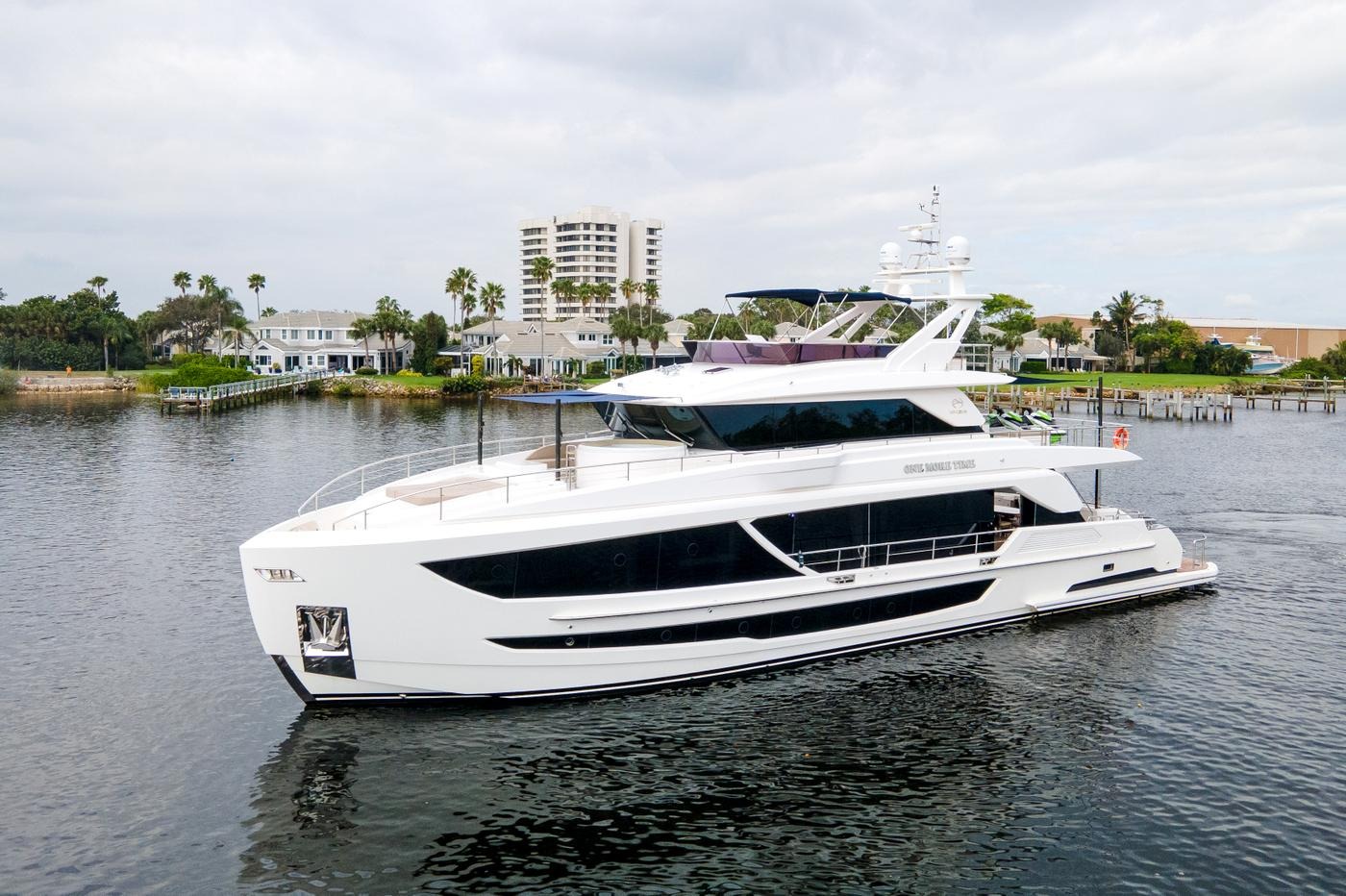 HORIZON TRI-DECK 100 in East Coast United States — view 4