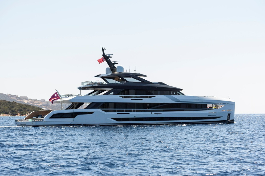 LEGASEA — Full profile view of the 49.9m LEGASEA