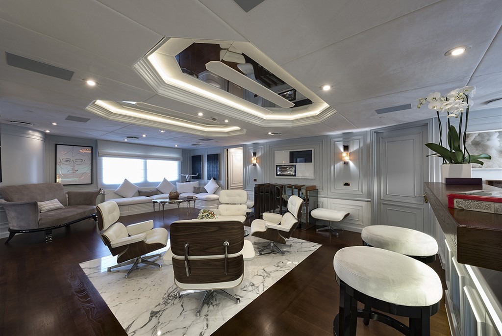 VAN DER WERF 286 in Caribbean — view 9