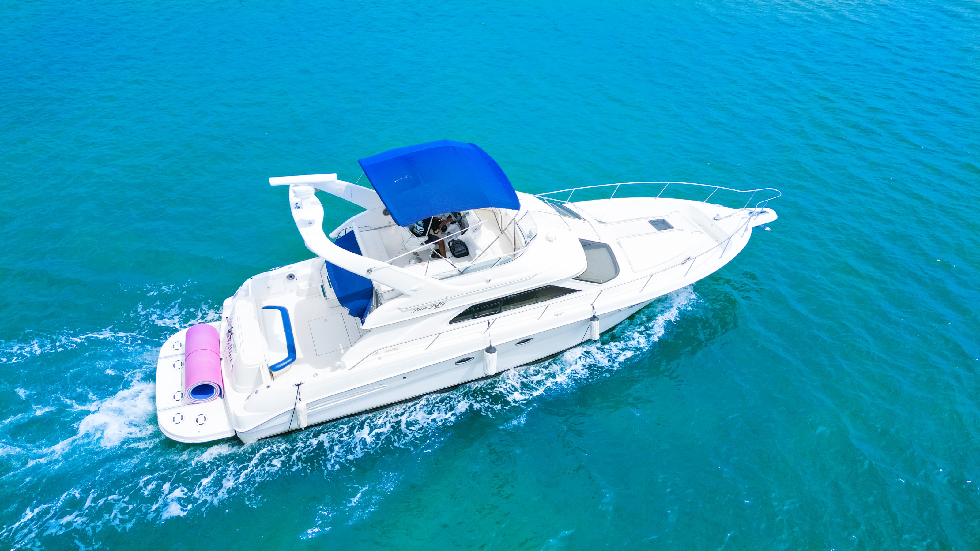 SEA RAY 51 in East Coast United States — view 2
